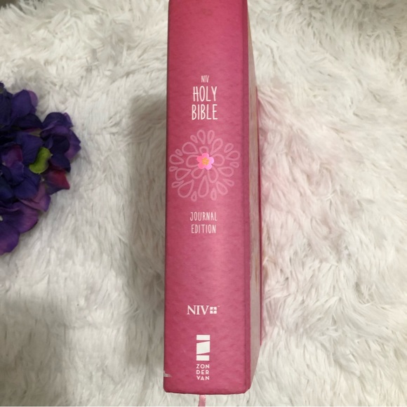 Holly Bible journal Edition - Picture 3 of 5